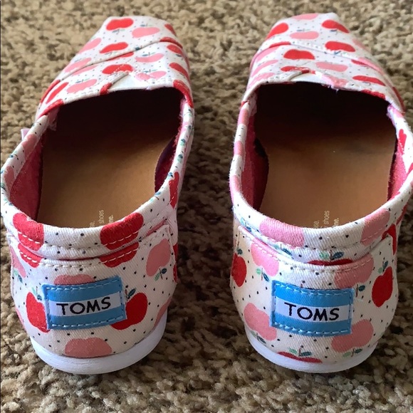 TOMS 🍎 - Picture 5 of 5
